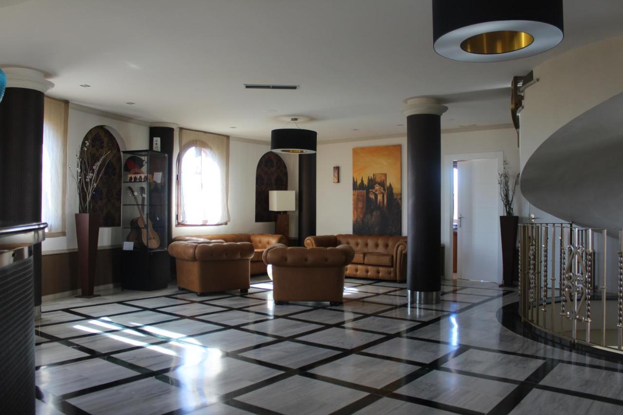 Hotel Reyes Ziries Albolote Exterior foto
